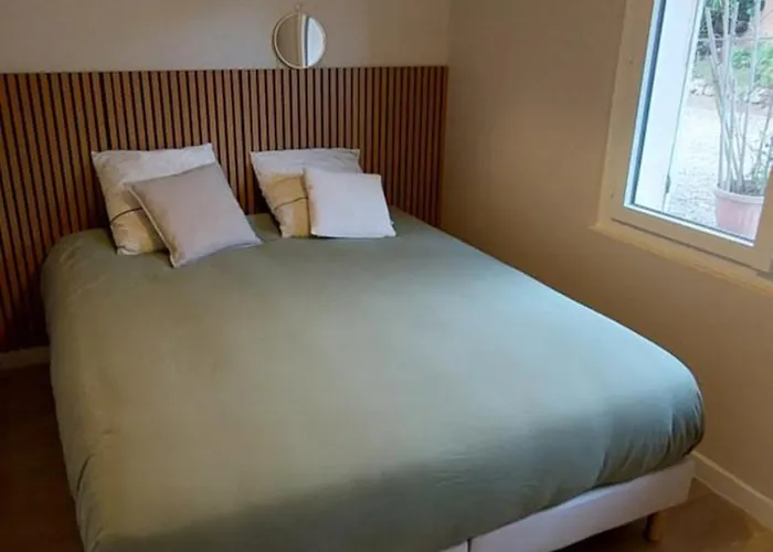 Apartment Cozy For 4 People, 100m Away